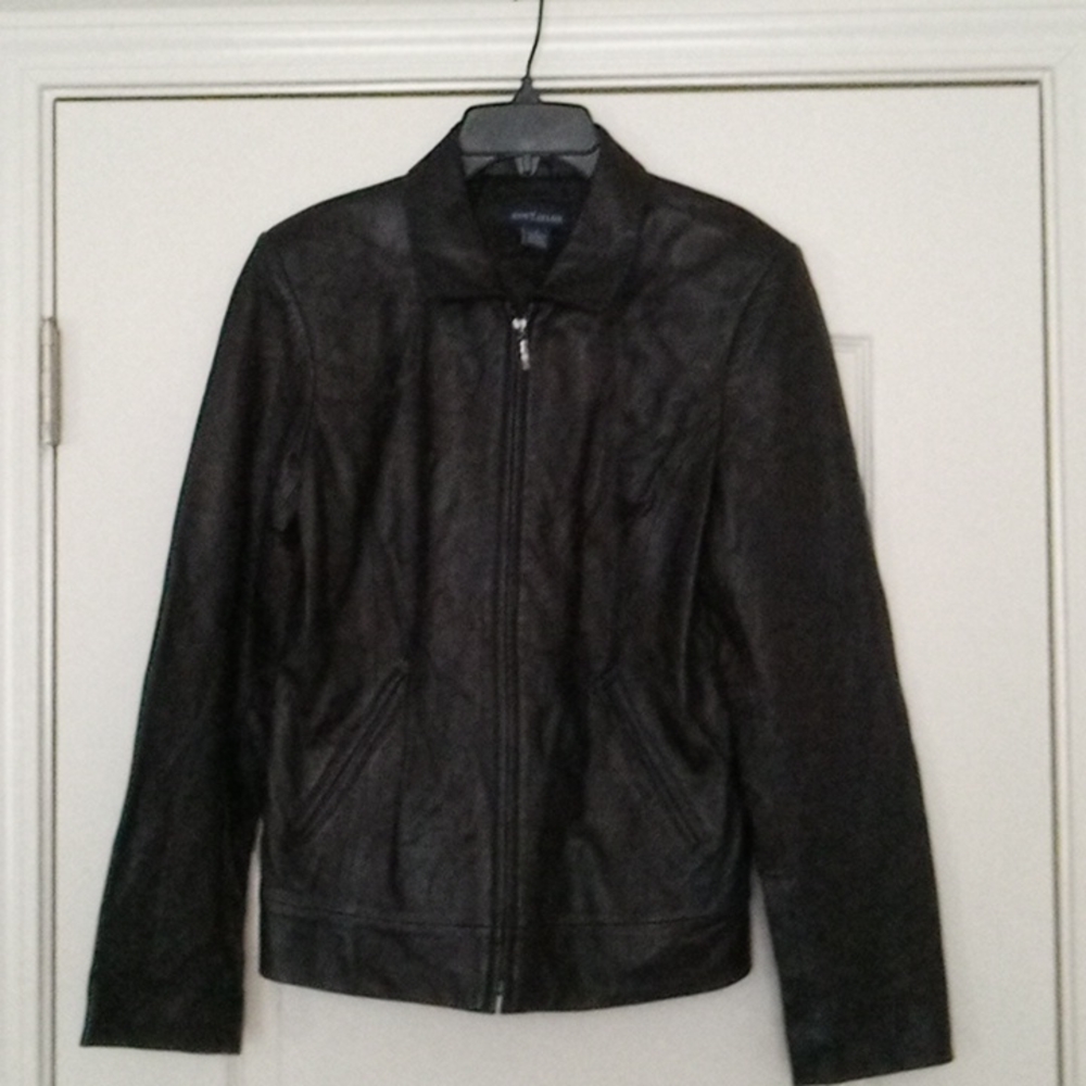 Women's leather jacket
